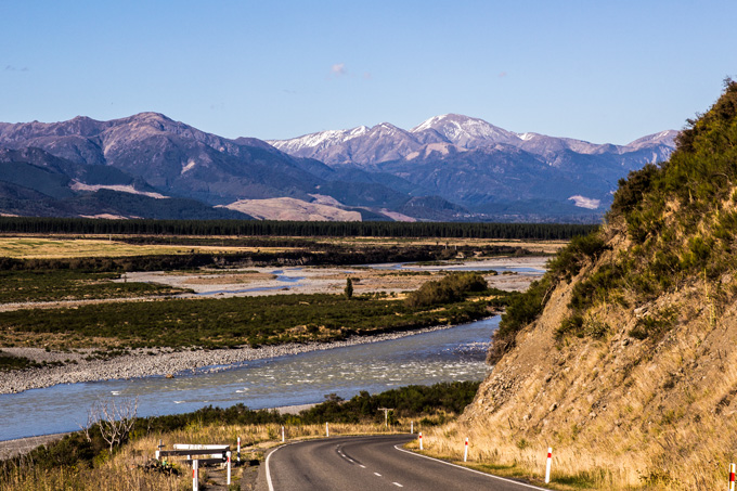 NZ-road-curve-river-H