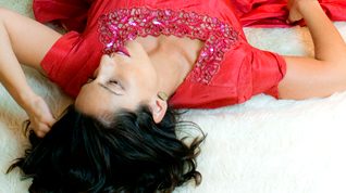 retro-red-dress-feat