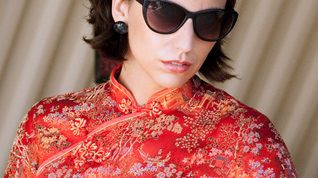 chinese-shirt-roof-close-feat