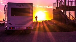NZ-Hokitika-sunset-feat