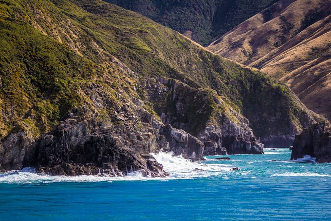 NZ-ferry-hills-rocks-H3