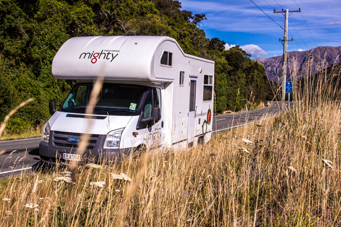 NZ-campervan-roadside-H