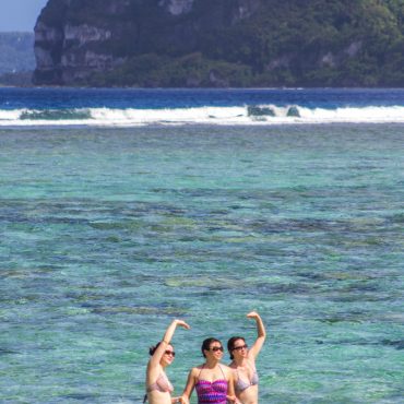 Tumon-Asian-women-pose-V