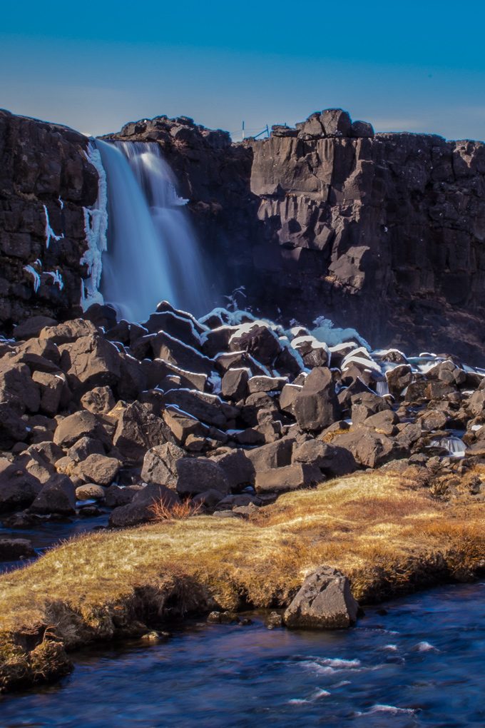 Pingvellir-waterfall-V1